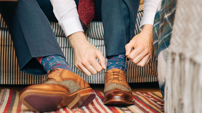 Qué llevar bajo tu vestido de graduación Zapatos para hombre