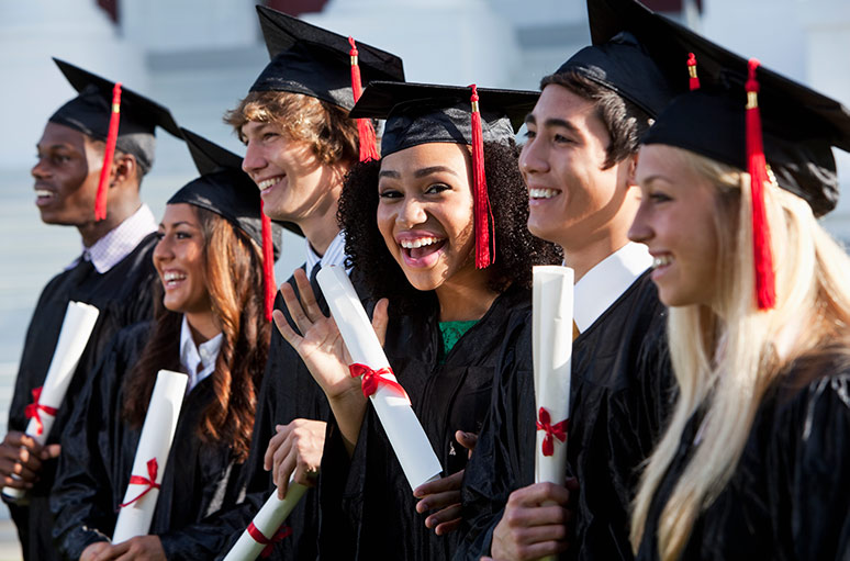 graduation ceremony ideas - university graduation