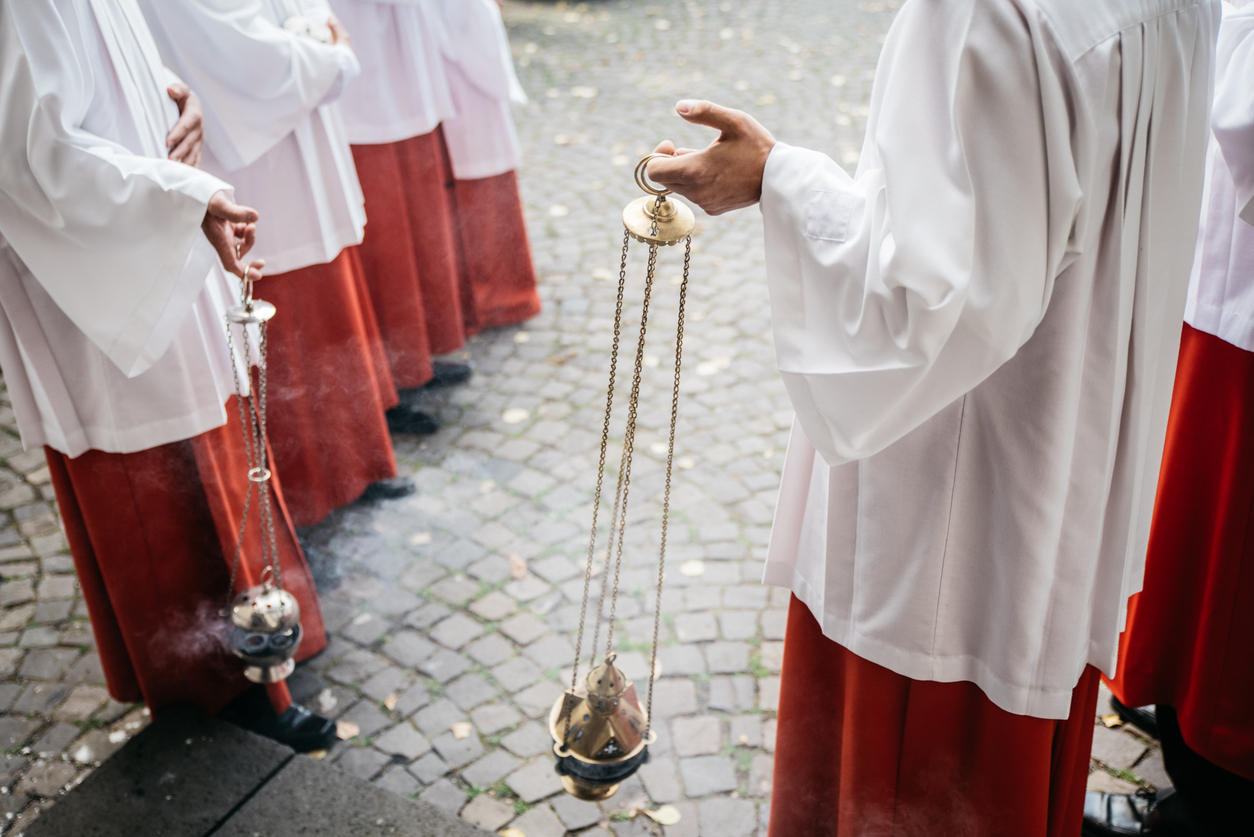 Servers cassocks